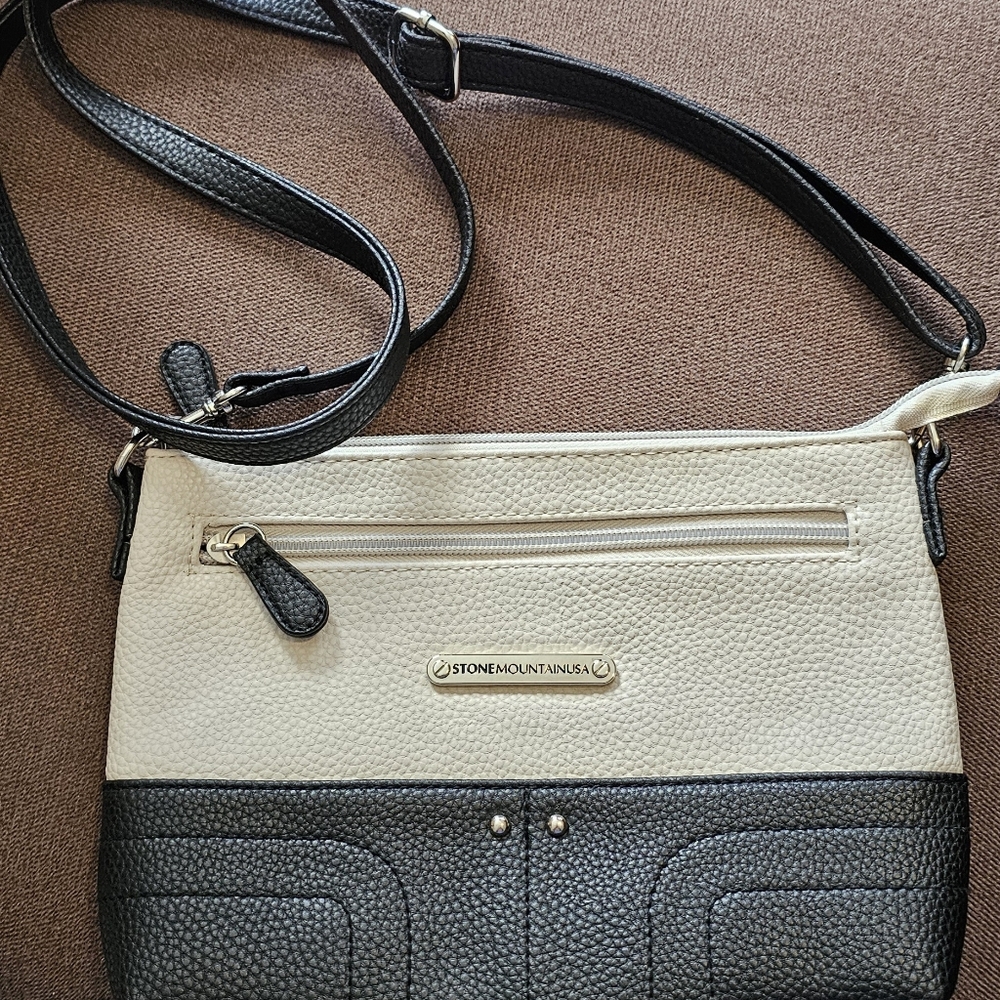 Stone mountain 3 way convertible cream and navy cross body leather handbag